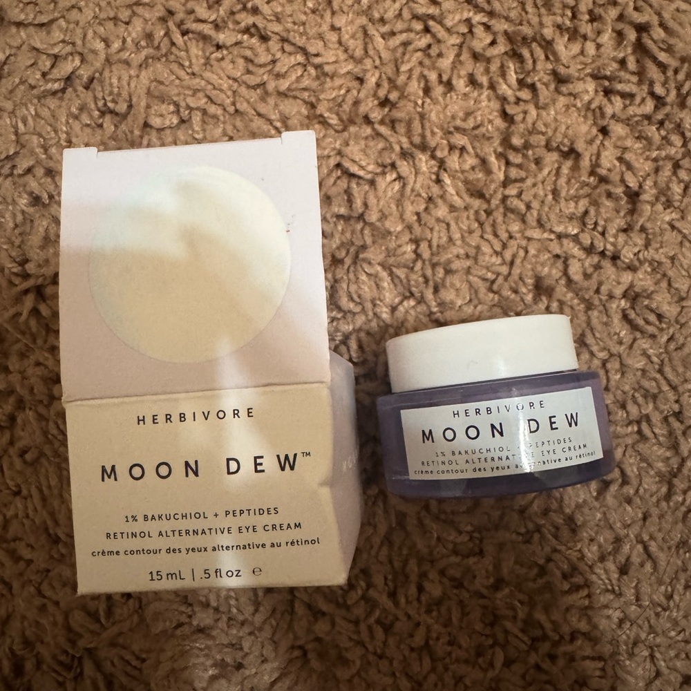 Luxury eye cream